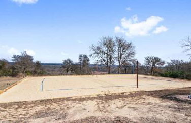 Scenic 5-Acre Retreat with Hot Tub Pool & Game Room - Foto 22