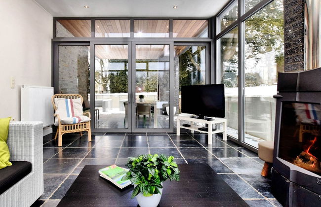 Luxurious Holiday Home in Courtil with Hot Tub - Photo 17