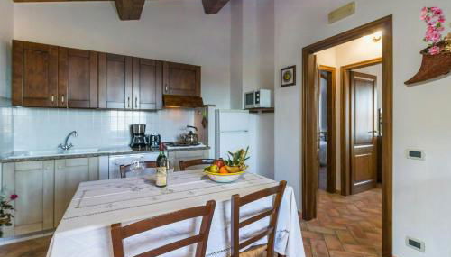 Apartment With View Of Lake Trasimeno - Photo 3