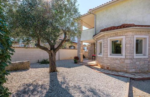 Four-Bedroom Holiday Home In Golubovo - Foto 20