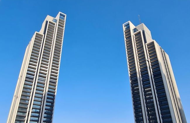 Silkhaus Harbour Gate Towers - Photo 1