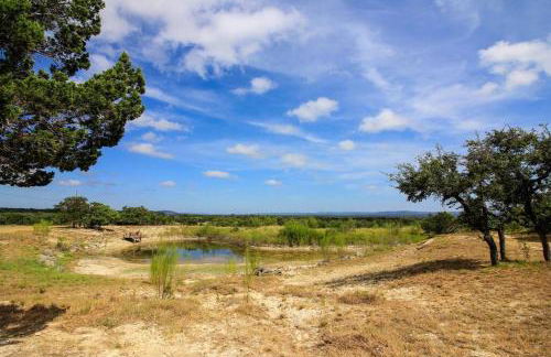 Cottage with Hot Tub and Pool Bandera, TX. - Foto 5