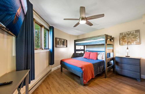 The Goat and Cherry - Dogs, Fire Pit & Hot Tub, Escape to Sister Bay! - Foto 12