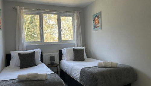 3 Bed House Close to Gatwick - Foto 3