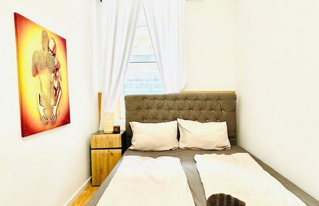 10 Economy Rooms-Shared Bath & Kitchen - Photo 41