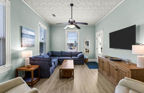 Family & Pet-Friendly - Walk to Beach & Pier - Foto 12