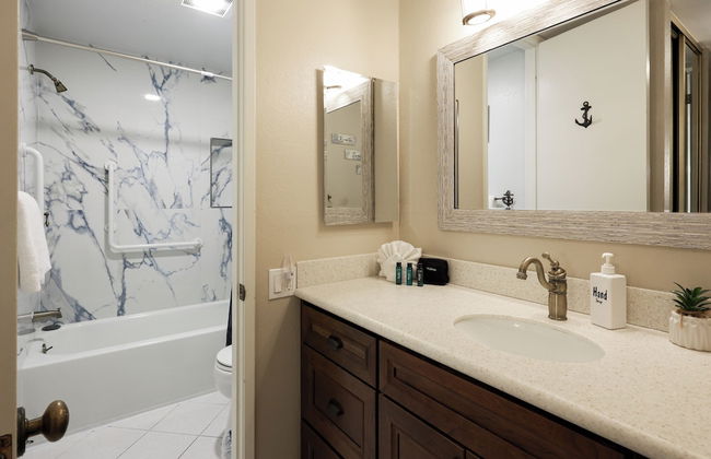 Oceanside Beach Condos - Photo 76