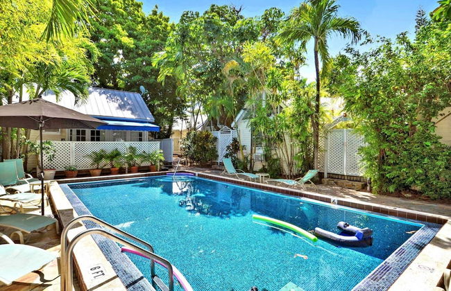 Tranquility by Avantstay Close to Duval St w/ BBQ & Shared Pool - Foto 8