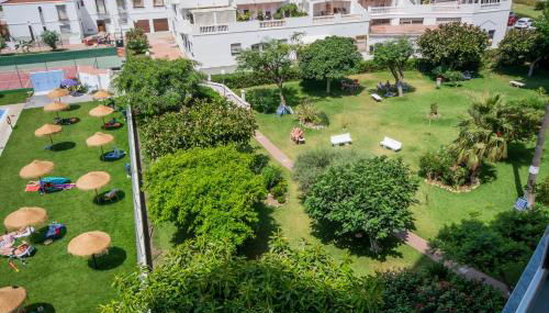 Cubo's Urban Beach Algarrobo - Foto 3, Garden, Garden view