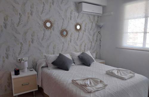 ACOGEDOR APARTAMENTO CON TERRAZA Y VISTAS AL JARDIN - Foto 5