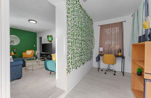 Smart Bungalow: 10-min to UF, Central Location - Foto 10