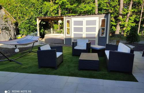 Familly 10 min du circuit 15 min de boulerie jump et 1h30 de Paris Saint Arnoult en voiture ou 55 min en train pensez aux JO - Photo 2