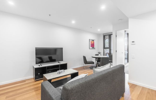 Serain Residences Canberra Centre - Photo 11