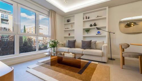 Maravilloso y recién reformado apartamento en Castellana - Foto 1