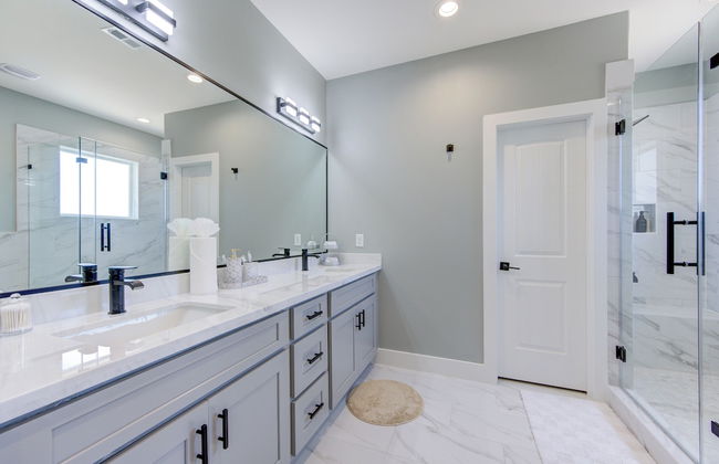 Modern Cozy Home with King Bed - Foto 37