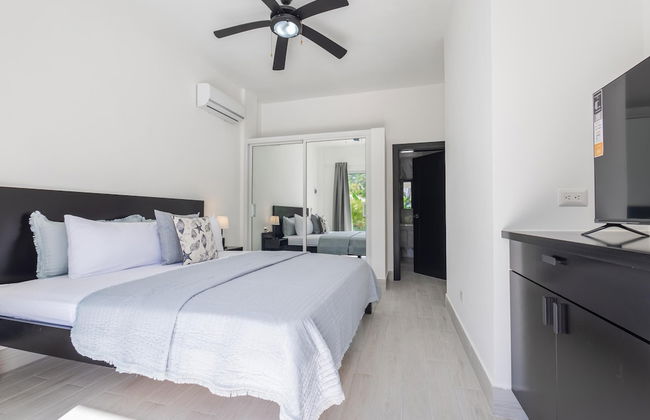 Beachfront 7BR Villa With Pool Maid Los Corales - Foto 7