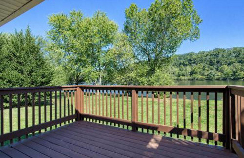 New River Riverfront , Hot Tub & Canoes, Trophy Muskie Fishing , Near VT - Foto 47