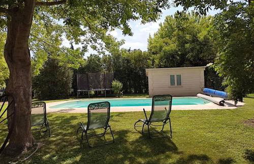 Le Mas des Cigales avec parc et grande piscine - Foto 3