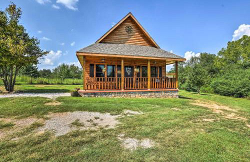 2 Mi to Lake Hamilton! Log Cabin with Cozy Loft - Foto 25