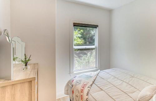 Forest Views and Fire Pit! Cozy Cabin in Crestline - Foto 2