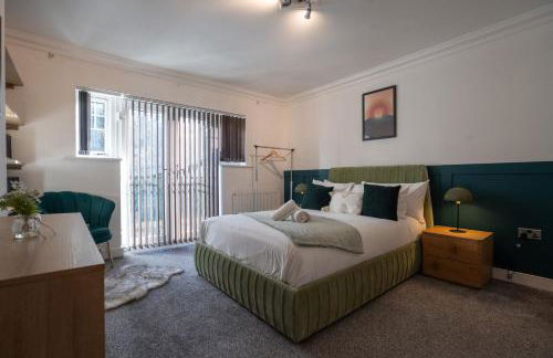 Runway Hse Luxe 5 Bed, with King sized Beds, next to Aiport & NEC, JLR 5 mins - Foto 10