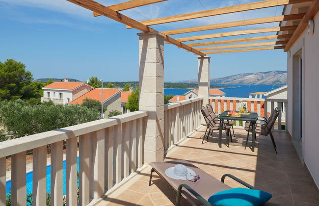 Luxury Villas Stari Grad - Photo 26