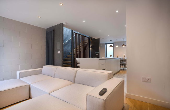 Townhouse East by Casacity - Photo 2