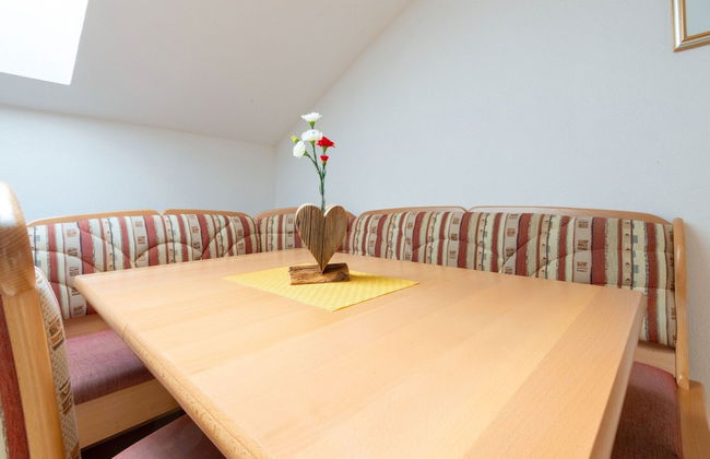 Inviting Holiday Apartment in Ladis With Balcony - Foto 53