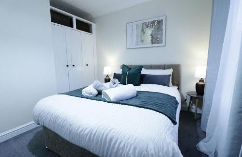 Stylish & Cosy Stay 2-Bed House Train Station Hospital Garden Fast WiFi - Foto 12