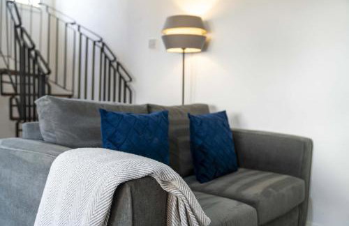 Serviced Apartment in Lanarkshire Close to M8 M74 with Free Parking - Long Stays Available - Foto 16