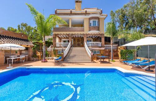 Villa Trebol - Photo 1