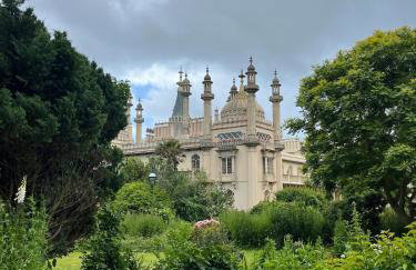 2 Seaside Bedroom home, Garden, 6 guests, Parking, Contractors-Families welcome - Photo 32