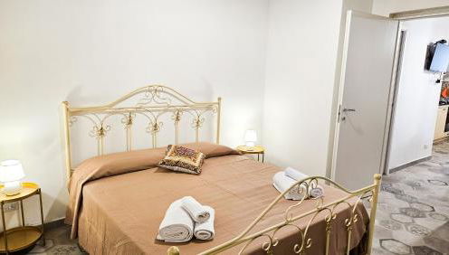 Jasmine House Ustica heart - Foto 1, towels, wardrobe