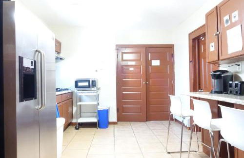 1 Bus Stop To NYC-Hot Tub-EWR Airport-Free Parking - Foto 36