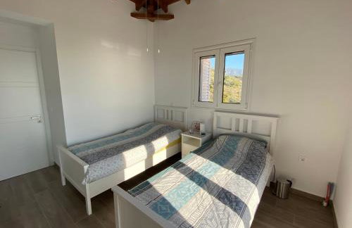 Rapunzel's Tower Mani - Foto 32