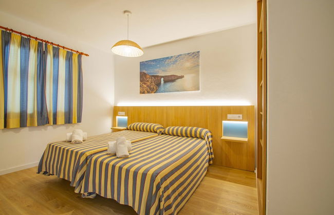 Apartamentos Sol Y Mar Menorca - Photo 2