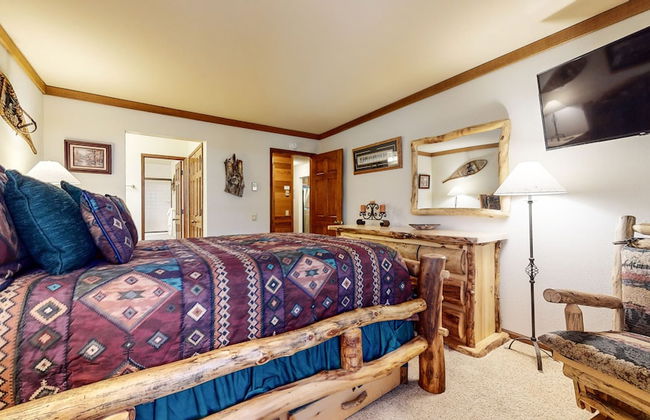 Walk to Mammoth Ski Lifts at Canyon Lodge Condo - Foto 6