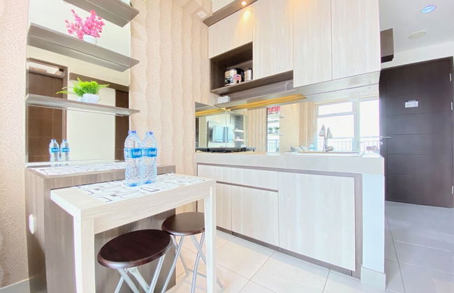 Chic And Cozy 2Br At Mekarwangi Square Cibaduyut Apartment - Photo 11
