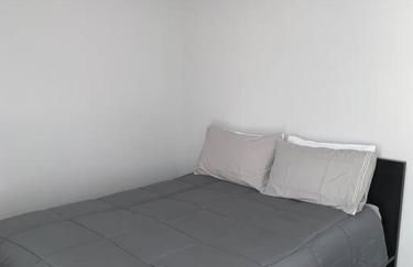 Modern home with beautiful pool - Foto 17