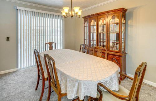 half Mi to Kanawha River Quiet Escape with Patio - Foto 7