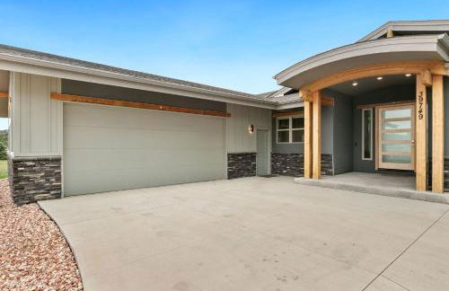 Luxury Home with Spectacular Rocky Mountain Views! - Foto 80