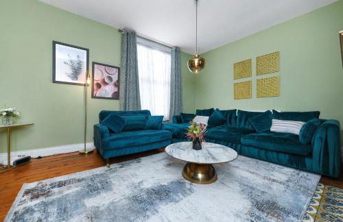 Convenient 3-Bed Near Bingham Station & Town Centre - Foto 5