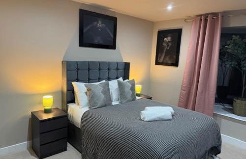 3 Bed Penthouse, 2Free Parking Spaces Close to BHX NEC - Foto 19