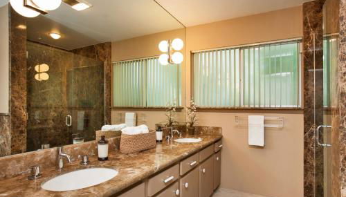 Collins Hideaway - Photo 2