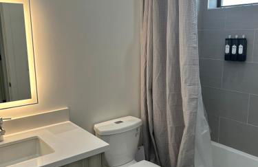 912 Brand New Spacious Tonwhome 3br 3ba sleeps 9 - Foto 17