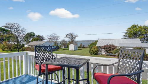 Welcome to Hokie Haven by the Bay - where Chesapeake sunsets meet Hokie spirit. - Foto 4