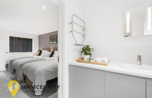 SCA-Arden House 10min to NEC Sleeps 6 Parks 2 Vans - Foto 23