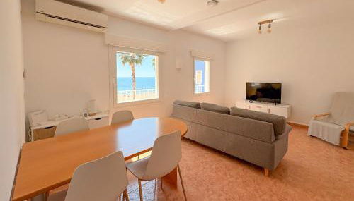 Encantador Apartamento en Primera Línea de Playa - Foto 4