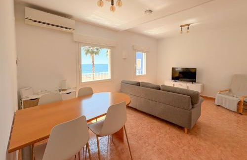 Encantador Apartamento en Primera Línea de Playa - Foto 4