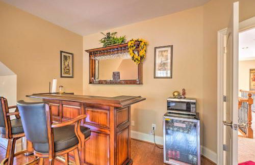 Luxury Estate Game Room and Pickleball Court - Foto 16